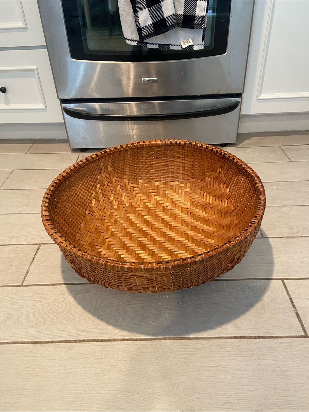 Woven Round Basket Bowl - Warm Honey Brown